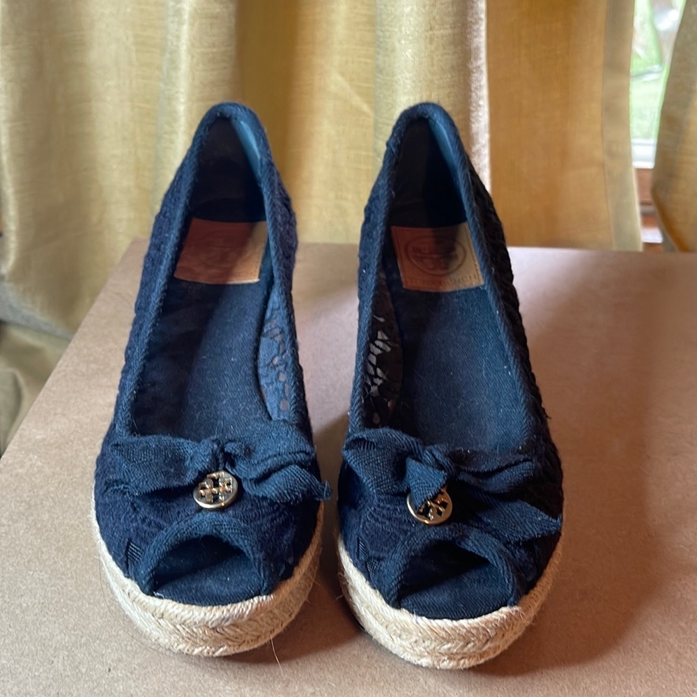 Tory Burch Wedge Peep Toe Pumps size 8